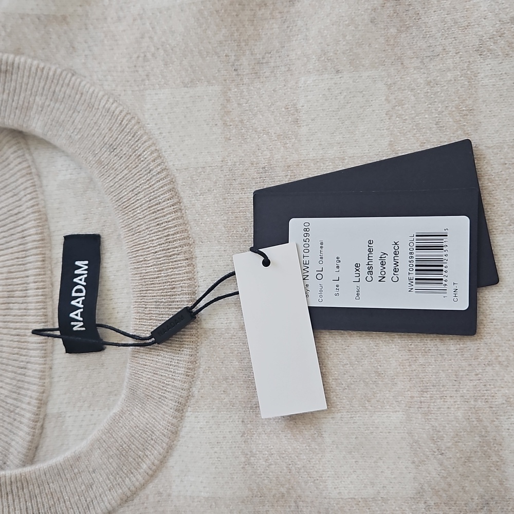 *SOLD* NAADAM Luxe cashmere Novelty crewneck - Picture 4 of 4